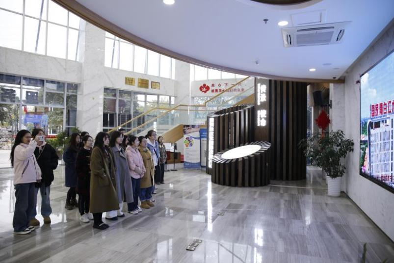 【党建动态】青白江区2024年“两新”党建指导员一行 到我中心开展现场教学活动
