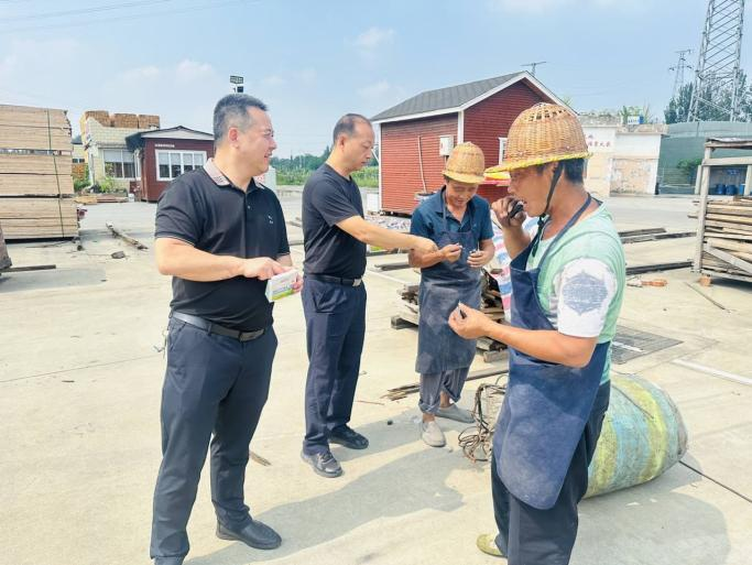 【平安园区】高温送清凉 关怀暖人心 ——物流公司多措并举筑牢防暑降温“安全网” 